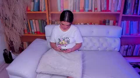 Start 18 year  Noa 19 year online show from July 2026 01:56:01 AM