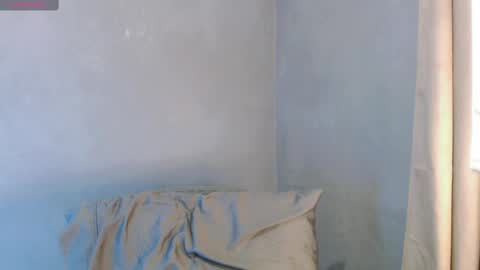 Snapshot of sweet_sirenxx chatting on February 2025 01:11:02 PM Leah online show from February 2025 01:11:02 PM