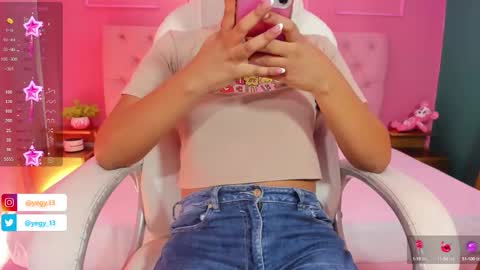 Snapshot of sweet_starxx chatting on January 2025 04:57:02 PM Yeileen online show from January 2025 04:57:02 PM