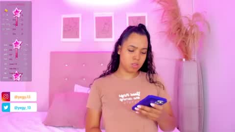 Snapshot of sweet_starxx chatting on September 2025 09:49:01 PM Yeileen online show from September 2025 09:49:01 PM
