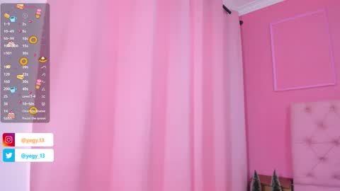 Snapshot of sweet_starxx chatting on December 2025 06:47:01 PM Yeileen online show from December 2025 06:47:01 PM