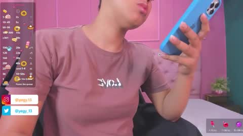 Snapshot of sweet_starxx chatting on January 2026 06:45:01 PM Yeileen online show from January 2026 06:45:01 PM