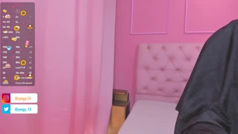 Snapshot of sweet_starxx chatting on February 2026 07:39:02 PM Yeileen online show from February 2026 07:39:02 PM