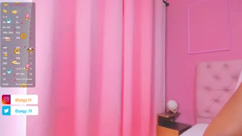 Snapshot of sweet_starxx chatting on March 2026 09:21:02 PM Yeileen online show from March 2026 09:21:02 PM