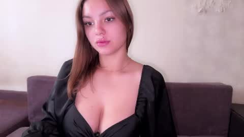 Snapshot of sweet_strawberr chatting on April 2026 10:18:02 AM sweet_strawberr online show from April 2026 10:18:02 AM