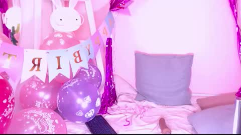 SUSIE online show from November 2025 09:30:02 PM