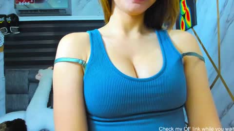 Isabella online show from April 2026 10:01:01 PM