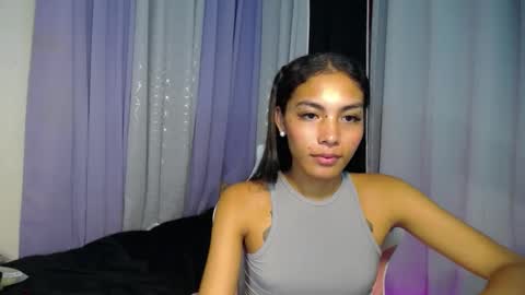 Snapshot of sweet_trishaxx chatting on February 2025 06:27:02 AM Trisha online show from February 2025 06:27:02 AM