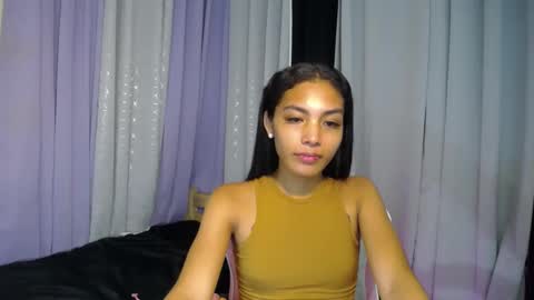 Snapshot of sweet_trishaxx chatting on February 2025 05:20:01 AM Trisha online show from February 2025 05:20:01 AM