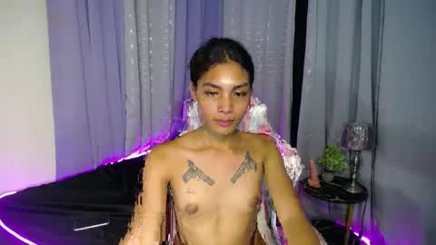 Snapshot of sweet_trishaxx chatting on March 2025 02:29:01 AM Trisha online show from March 2025 02:29:01 AM