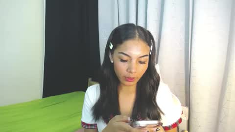 Snapshot of sweet_trishaxx chatting on September 2025 01:02:02 PM Trisha online show from September 2025 01:02:02 PM