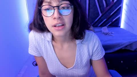 sweet_venus4 online show from January 2025 12:35:02 AM