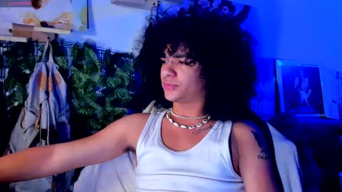 Snapshot of sweet_vond chatting on March 2025 05:24:02 AM Steven independent model online show from March 2025 05:24:02 AM