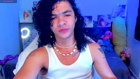 Snapshot of sweet_vond chatting on March 2025 08:16:02 PM Steven independent model online show from March 2025 08:16:02 PM