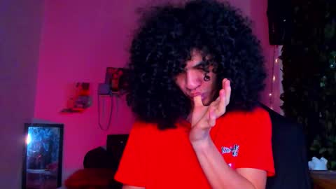 Snapshot of sweet_vond chatting on February 2026 10:57:02 PM Steven independent model online show from February 2026 10:57:02 PM