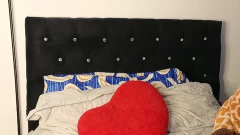  Sweet  online show from April 2026 06:18:02 AM