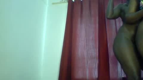 Snapshot of sweet_zuri3 chatting on March 2025 07:10:01 AM zuri online show from March 2025 07:10:01 AM