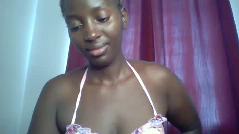Snapshot of sweet_zuri3 chatting on March 2025 08:30:01 AM zuri online show from March 2025 08:30:01 AM