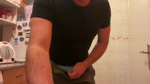 Snapshot of sweetandstrongjoy chatting on December 2024 05:48:01 PM sweetandstrongjoy online show from December 2024 05:48:01 PM