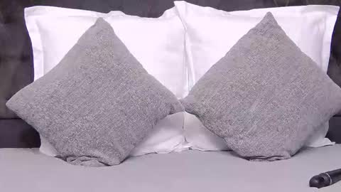 Anisia online show from September 2025 06:43:02 PM