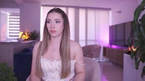 Camila online show from October 2025 03:51:02 PM