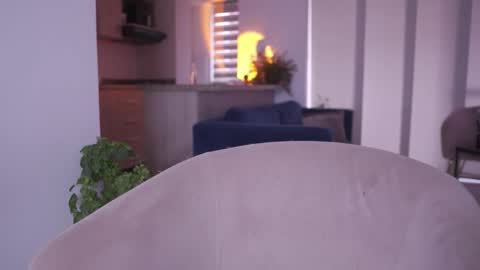 Camila online show from November 2025 09:25:01 PM