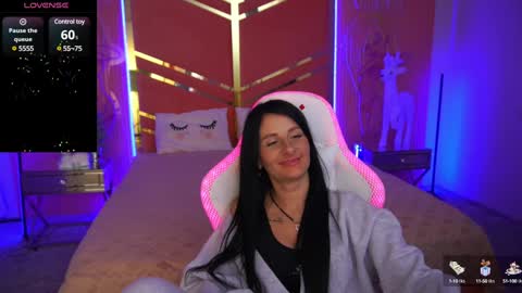 Arina online show from December 2024 02:04:01 PM