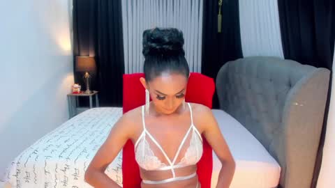 Snapshot of sweetasianlovemarie chatting on December 2024 01:51:01 AM BEA sweetgirl online show from December 2024 01:51:01 AM