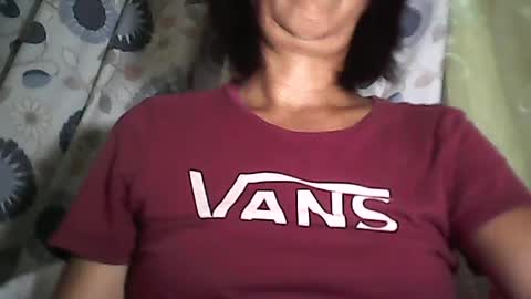 Snapshot of sweetbella24 chatting on June 2026 12:19:01 PM im anne online show from June 2026 12:19:01 PM