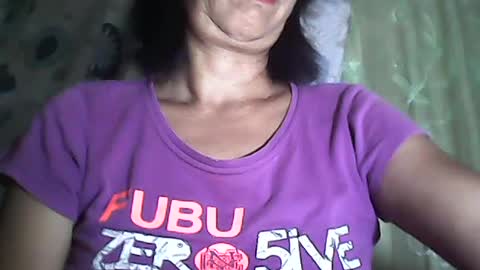 Snapshot of sweetbella24 chatting on July 2026 12:22:01 PM im anne online show from July 2026 12:22:01 PM