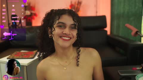 Salom independent model online show from December 2024 09:11:01 PM