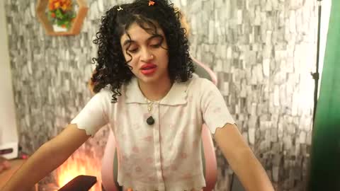 Snapshot of sweetbonii chatting on May 2026 07:11:01 PM Salom independent model online show from May 2026 07:11:01 PM