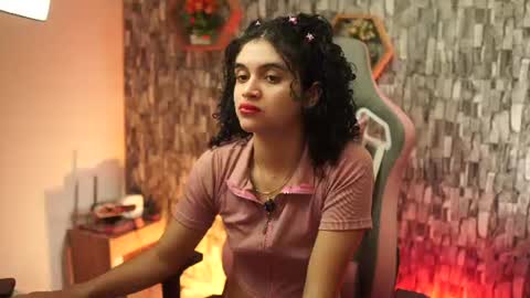 Snapshot of sweetbonii chatting on June 2026 08:09:02 PM Salom independent model online show from June 2026 08:09:02 PM