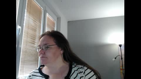 Snapshot of sweetboobs85h chatting on May 2026 08:19:01 AM Sweetboobs85h online show from May 2026 08:19:01 AM