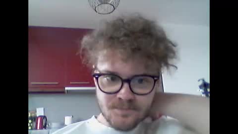 Snapshot of sweetboyl04 chatting on June 2026 05:29:02 PM sweetboyl04 online show from June 2026 05:29:02 PM