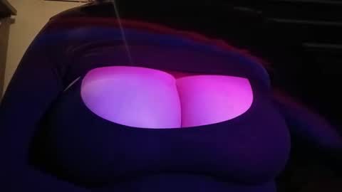 Snapshot of sweetcalciferr chatting on November 2025 09:13:02 PM sweetcalciferr online show from November 2025 09:13:02 PM