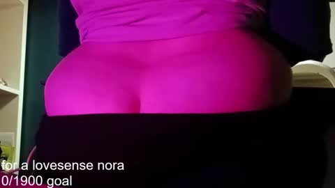 Snapshot of sweetcalciferr chatting on November 2025 03:23:01 PM sweetcalciferr online show from November 2025 03:23:01 PM