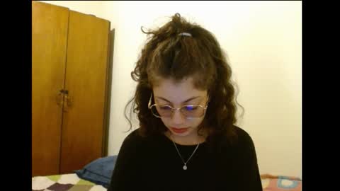 Snapshot of sweetcalm_ chatting on February 2026 04:06:01 AM sweetcalm_ online show from February 2026 04:06:01 AM