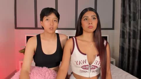 Eva Short hair girl  - Victoria Long red hair online show from December 2025 11:46:01 PM