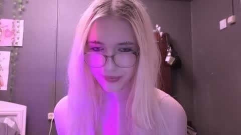 Snapshot of sweetcrystalll chatting on July 2026 12:35:02 AM sweetcrystalll online show from July 2026 12:35:02 AM