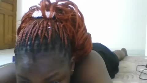 Snapshot of sweetdarkskin chatting on June 2026 12:24:01 AM CLARIS online show from June 2026 12:24:01 AM