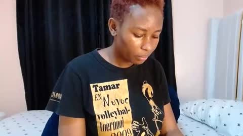 sweetDee online show from July 2026 07:05:02 PM