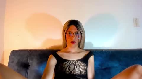 Amelia online show from March 2025 06:05:02 PM