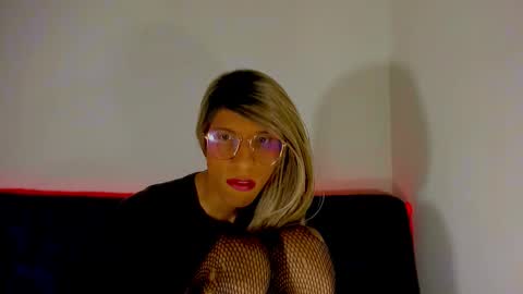 Amelia online show from February 2026 03:43:01 PM