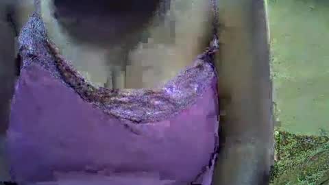 Snapshot of sweetdivah2 chatting on April 2026 05:16:02 AM divinah online show from April 2026 05:16:02 AM