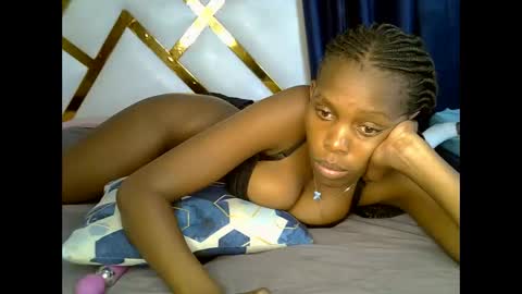 sweetebony123 online show from September 2025 02:29:02 PM