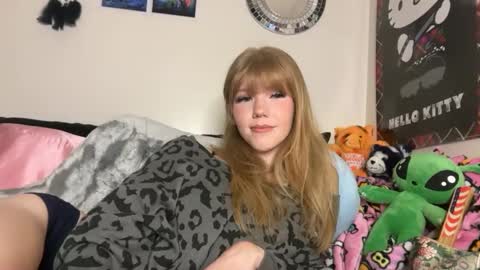 Snapshot of sweetestcherry3 chatting on September 2025 02:02:02 AM cherry online show from September 2025 02:02:02 AM