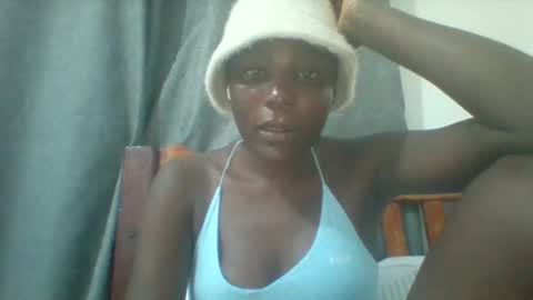 sweetfel online show from February 2026 07:56:02 PM