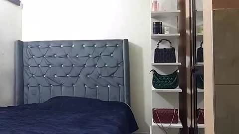 Sandy online show from February 2025 08:57:01 PM