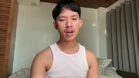 Snapshot of sweetguy102103 chatting on November 2025 12:33:01 AM khrayan online show from November 2025 12:33:01 AM